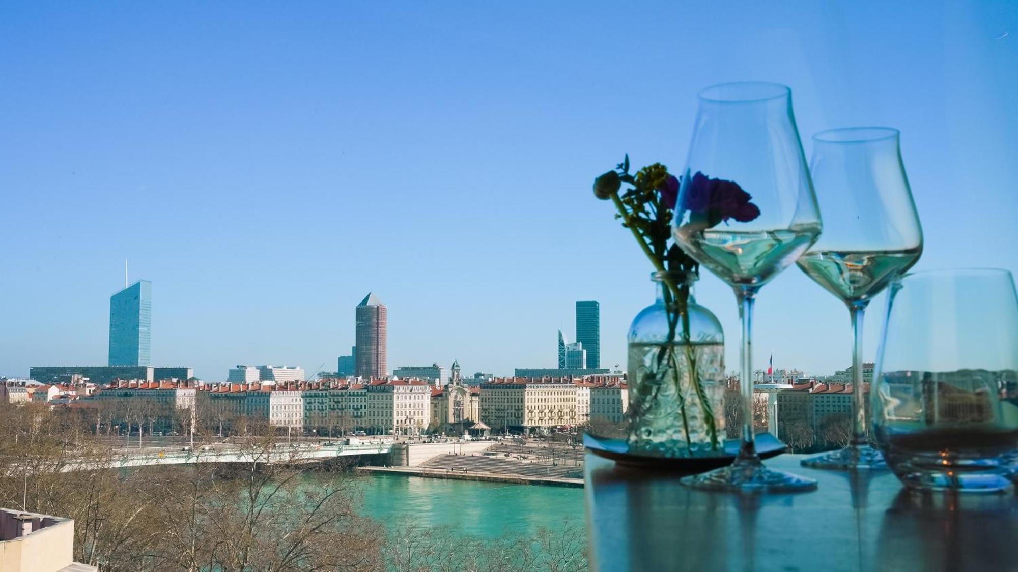 Sofitel Lyon Bellecour Hotell Eksteriør bilde View of Vienna
